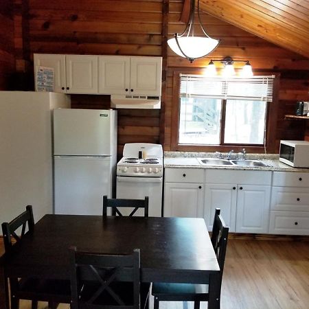 Lake Texoma Camping Resort Cabin 8 Willow Spring 외부 사진